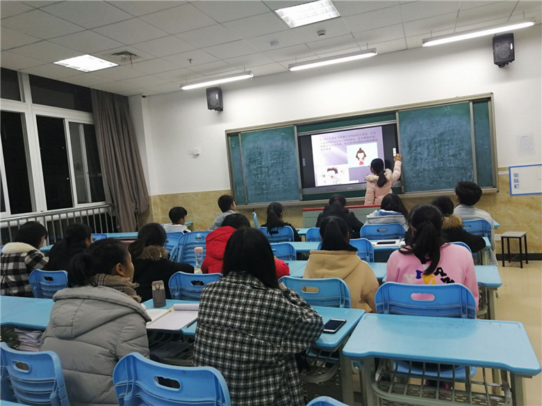 普专会计18-1班(2).jpg