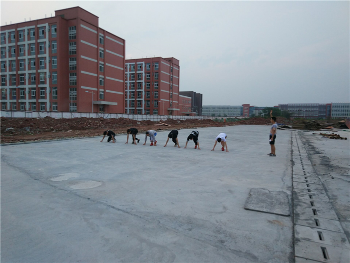 QQ图片20180418224436 (2).jpg