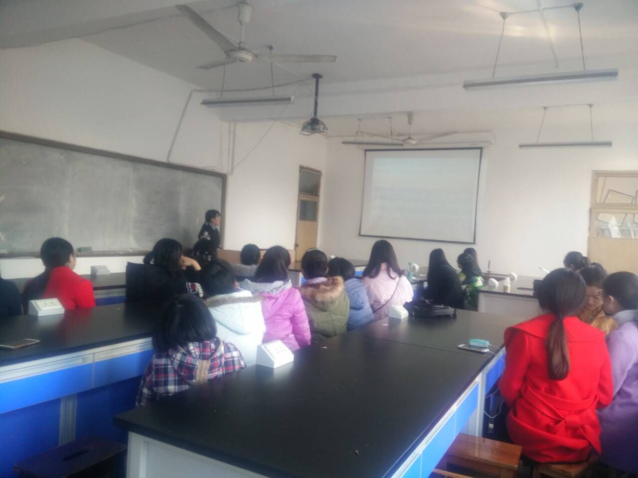 QQ图片20161202212230.jpg