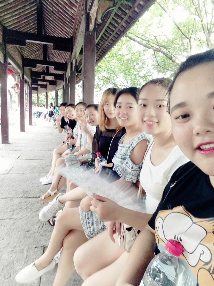新闻.jpg