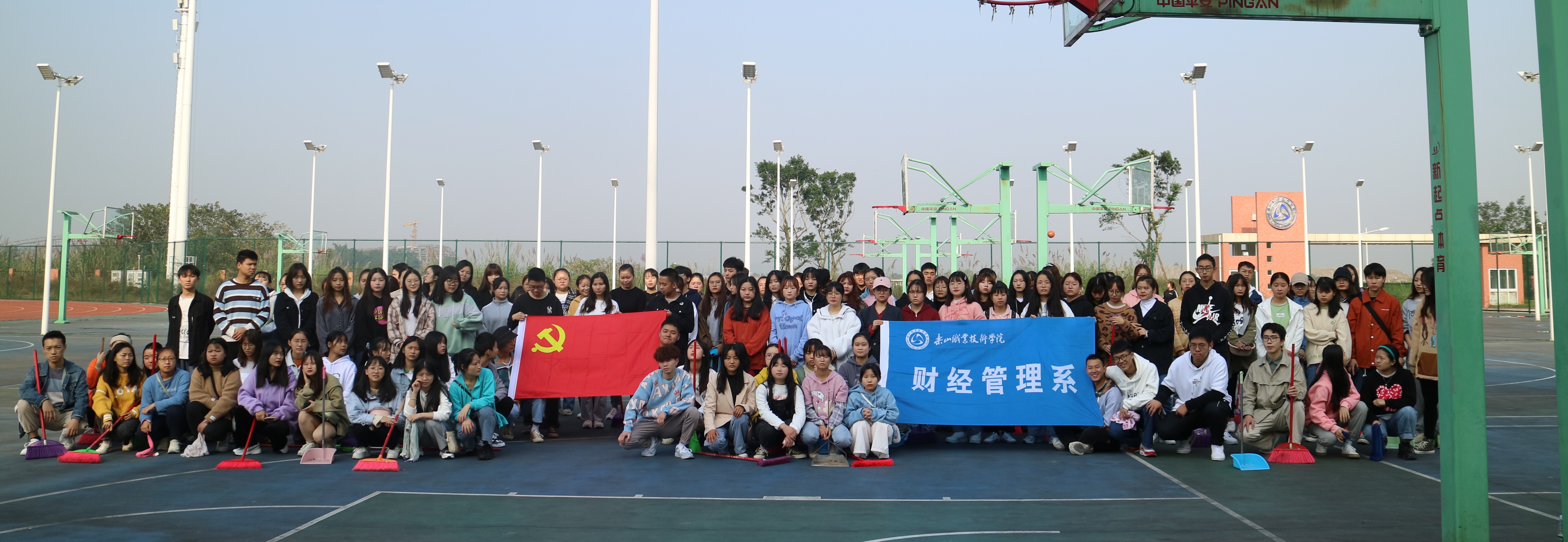 IMG_1886_WPS图片.jpg IMG_1886_WPS图片.jpg