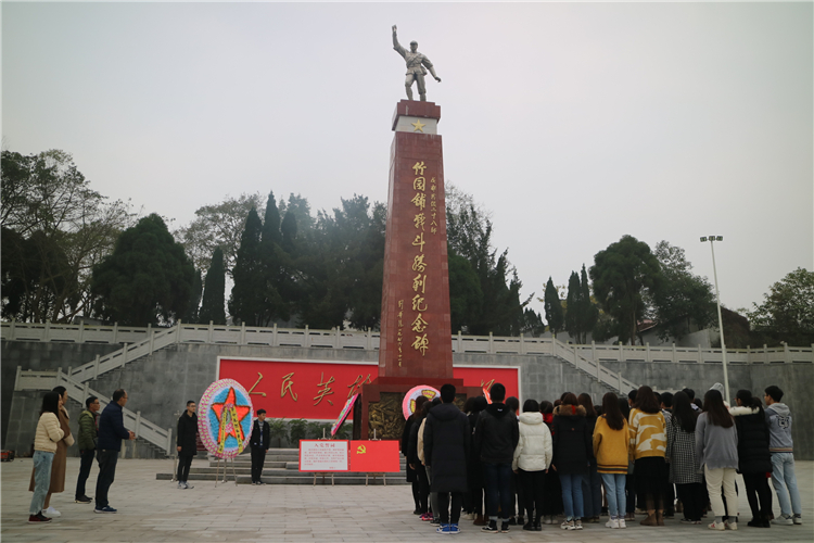 5FECB830EE438B30CA650026876A230B.jpg 5FECB830EE438B30CA650026876A230B.jpg