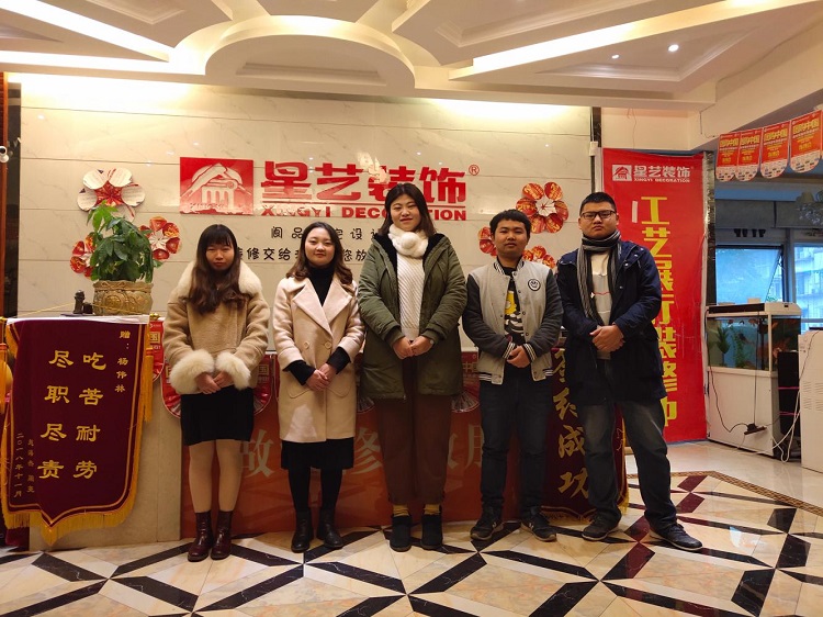 高锐.jpg 高锐.jpg