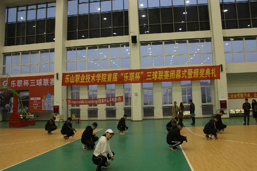 闭幕式.jpg