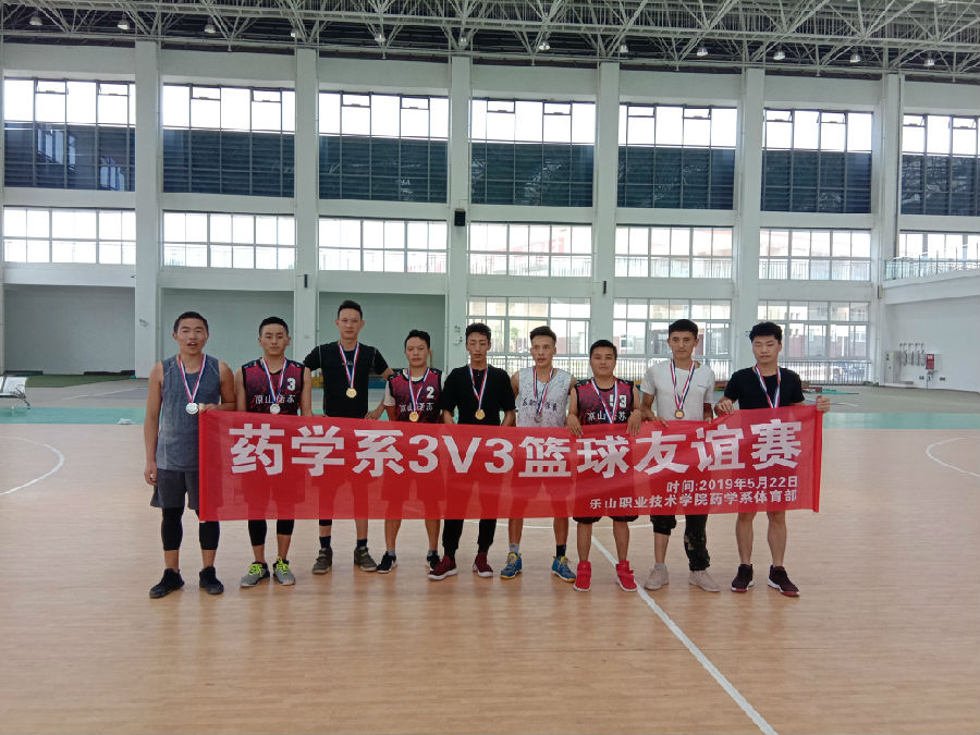 EFE115CB076B673C0481ADC0129239CD.jpg